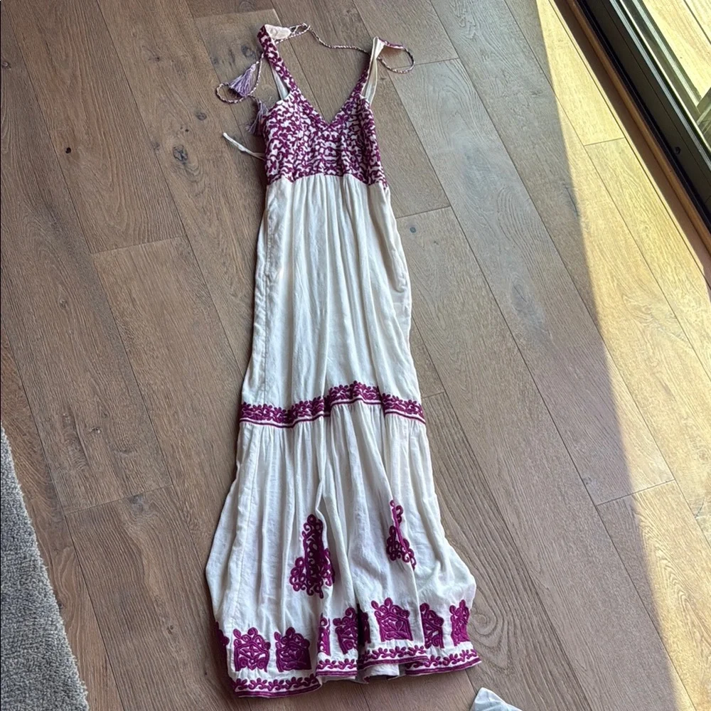 Elegant White and Purple Maxi Dress - Picture 1 of 5